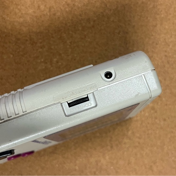 1998 Game Boy - Picture 3 of 5